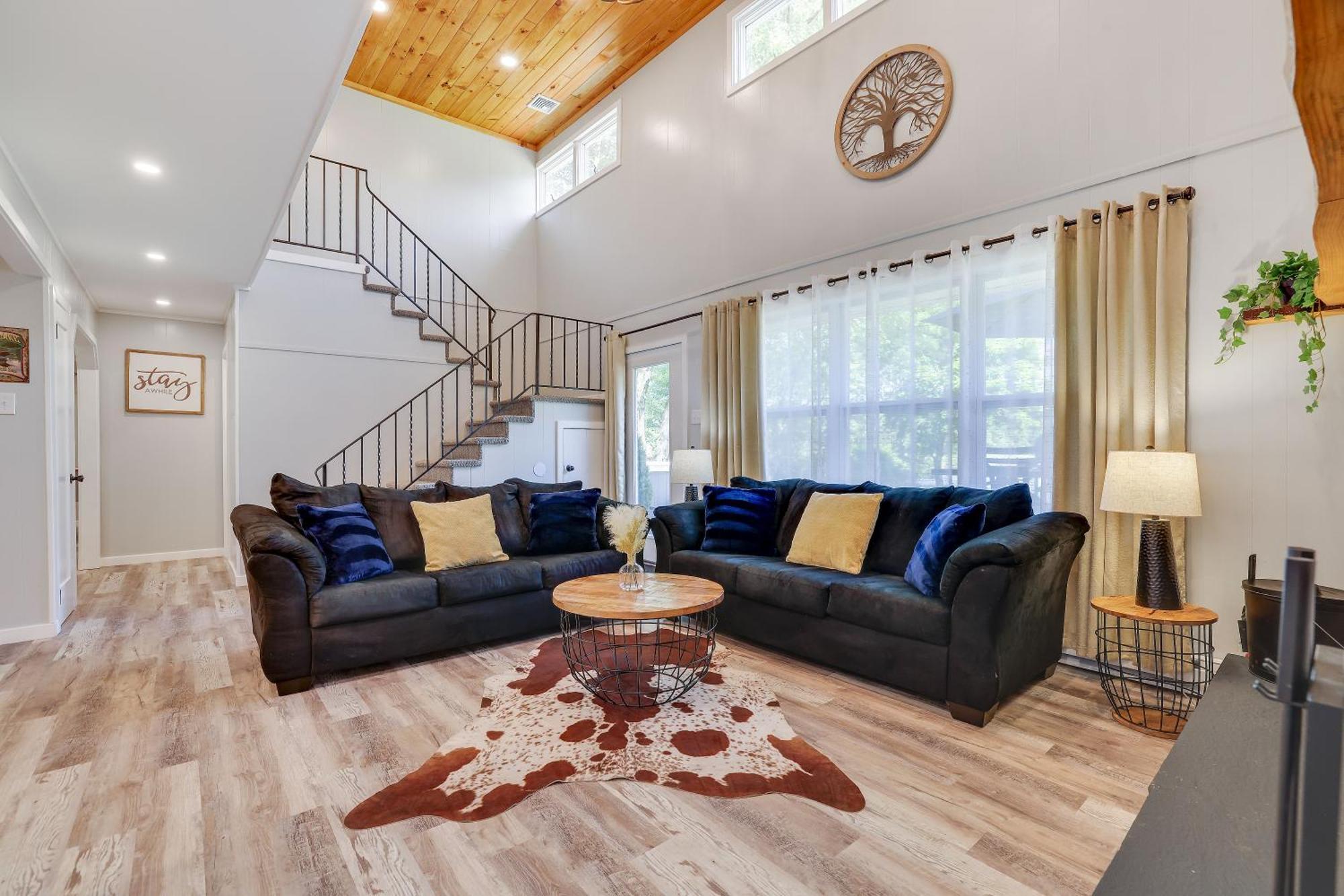 Poconos Brand New Lakefront Oasis 1 Acre, Hottub Gameroom Firepits Talk About Privacy Albrightsville Exterior foto